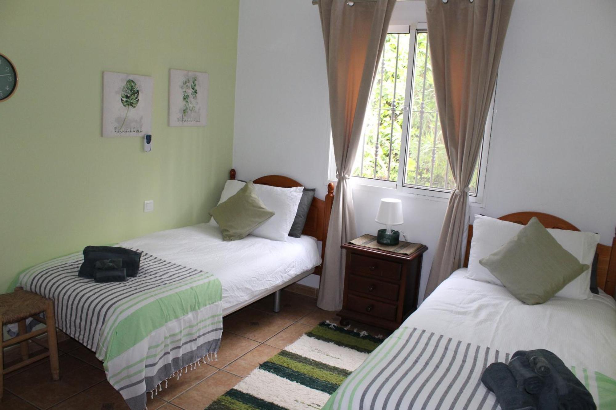 Casa Vista Maroma Guest House Cómpeta Chambre photo